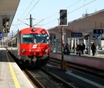 Zug am Bahnhof